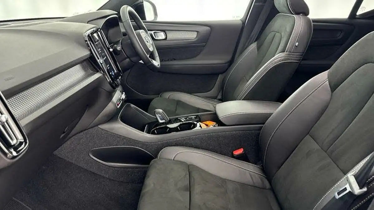 2021-volvo-xc40-15-t5-r-design-262bhp-big-34