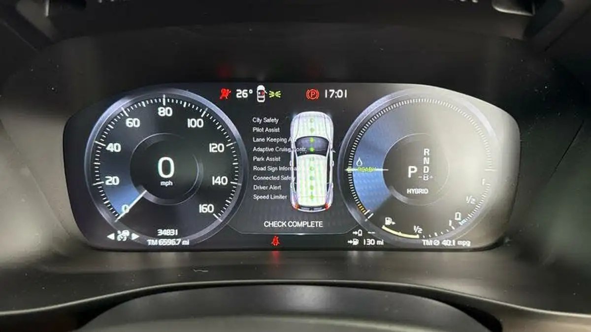 2021-volvo-xc40-15-t5-r-design-262bhp-big-10