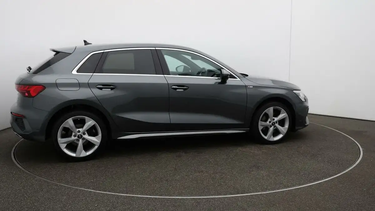 2021-audi-a3-14-40-tfsi-e-s-line-big-50