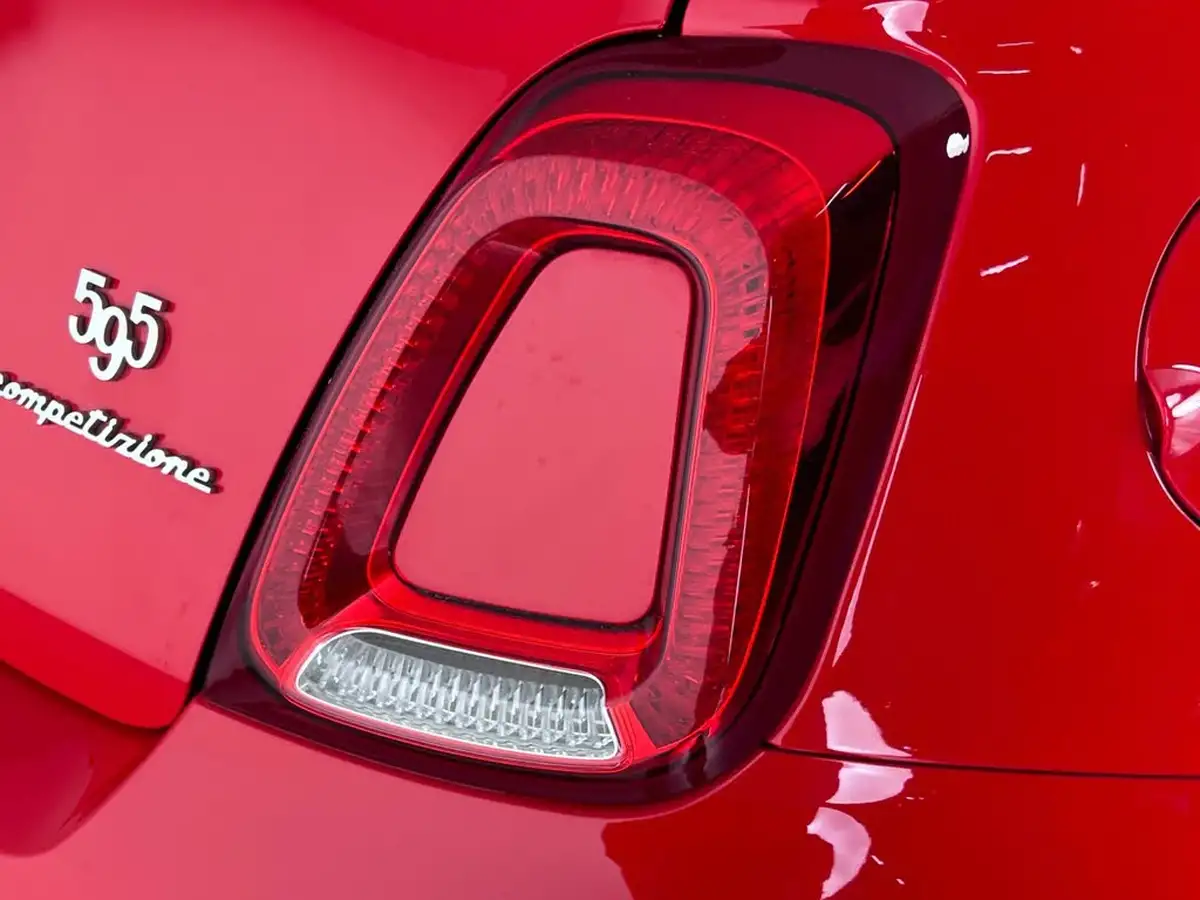 2020-abarth-595-14-tjet-competizione-big-9