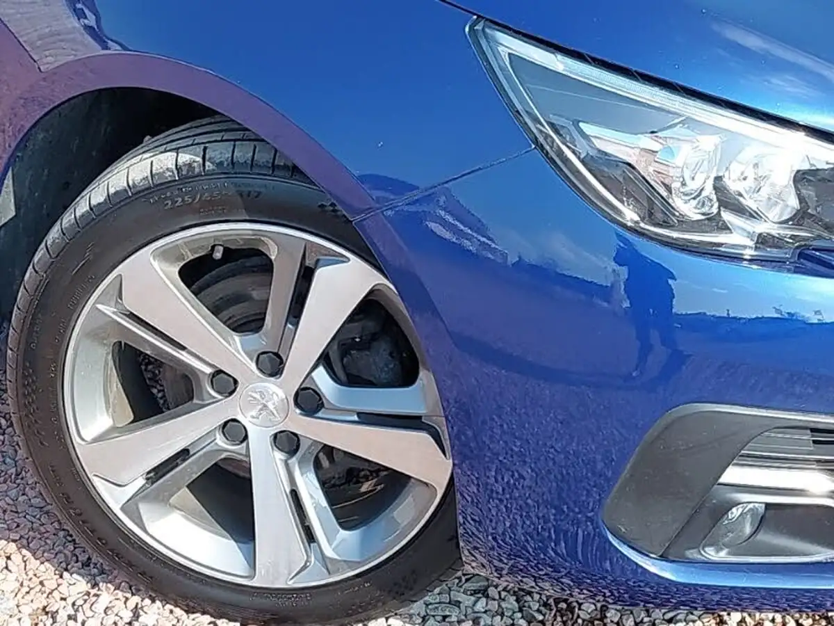 2019-peugeot-308-12-puretech-allure-130bhp-big-8