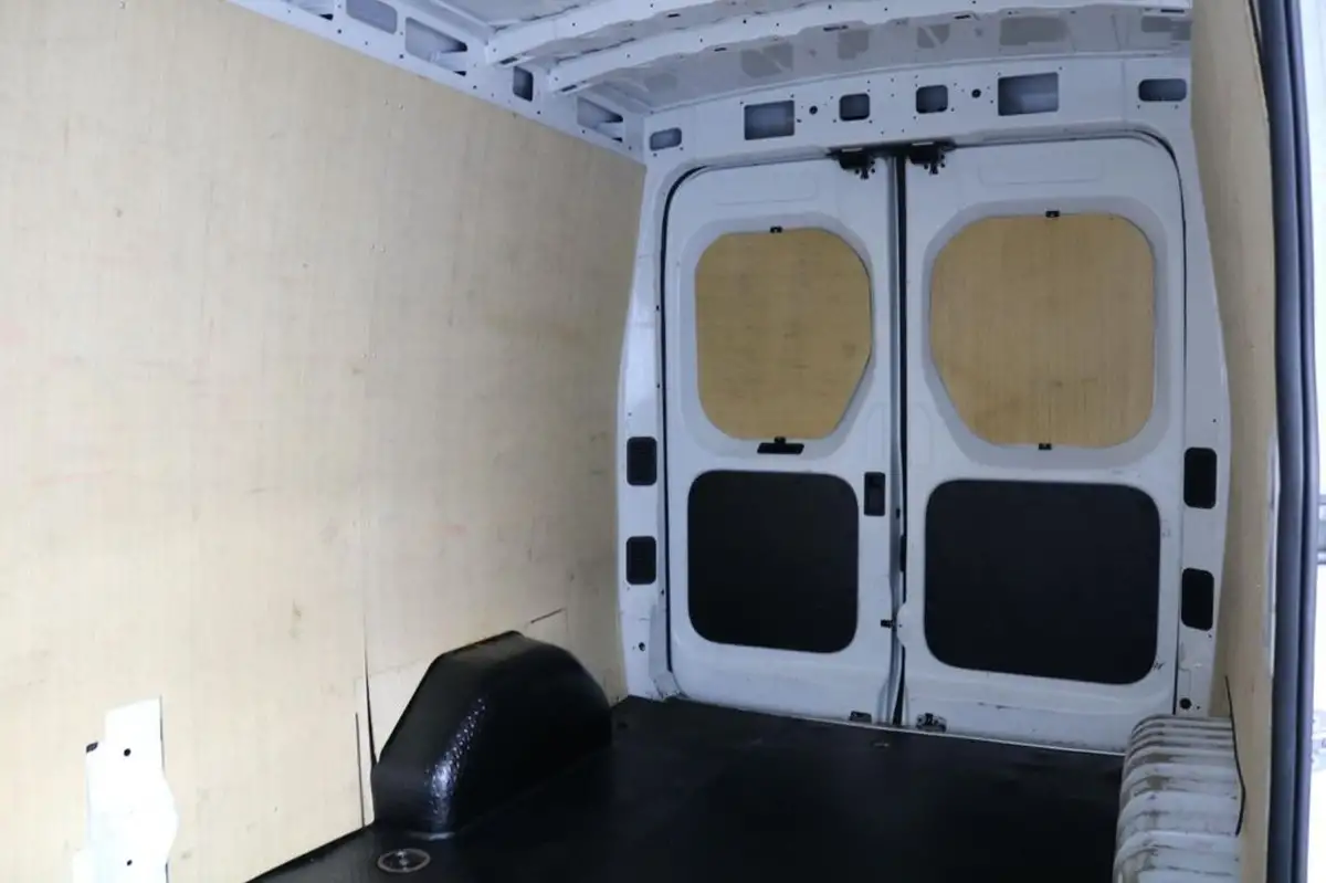 2022-maxus-deliver-9-20tdi-l3h2-big-13