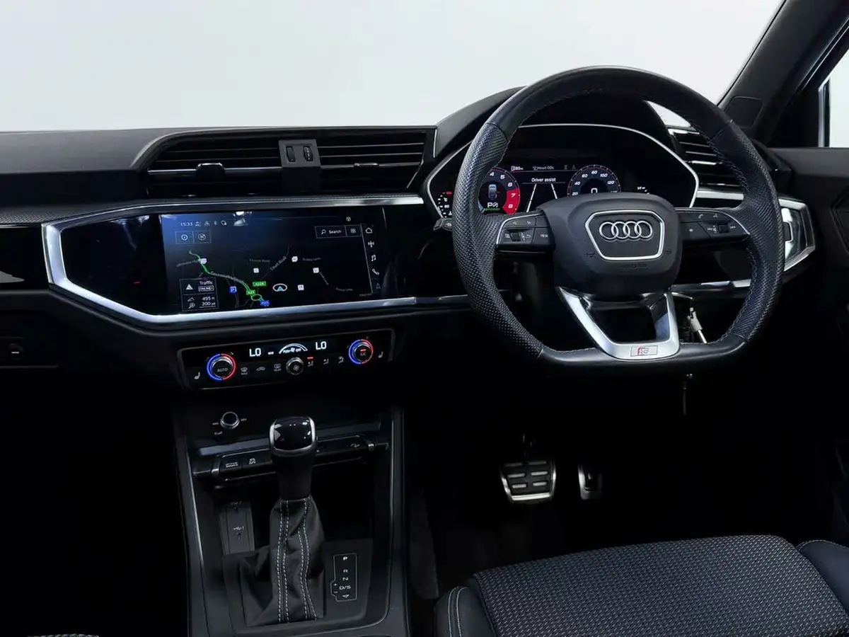 2023-audi-q3-15-35-tfsi-black-edition-cod-sportback-s-tronic-big-43