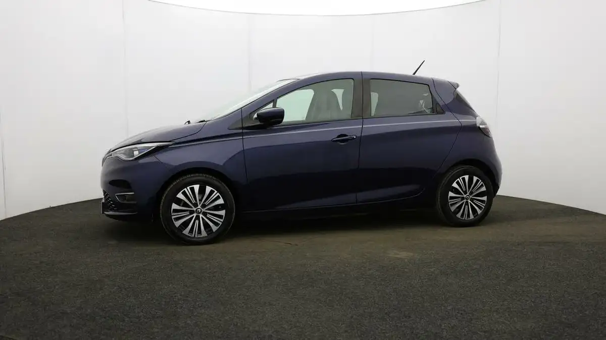 2021-renault-zoe-e-riviera-limited-edition-big-31