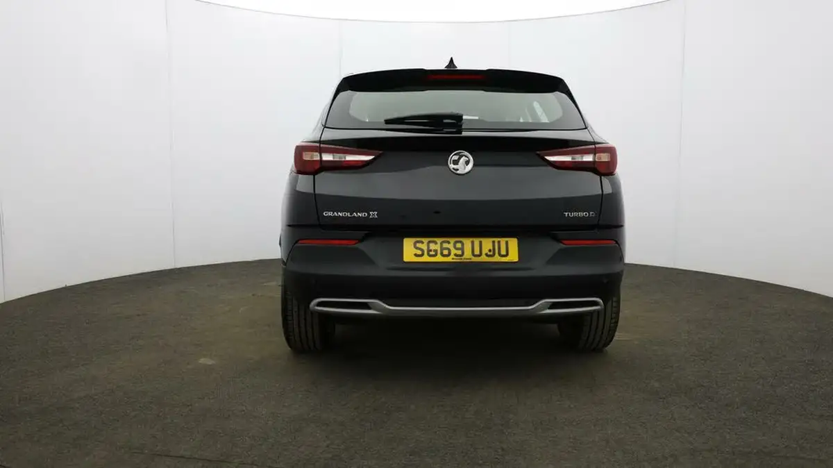 2019-vauxhall-grandland-x-15td-sport-nav-big-61