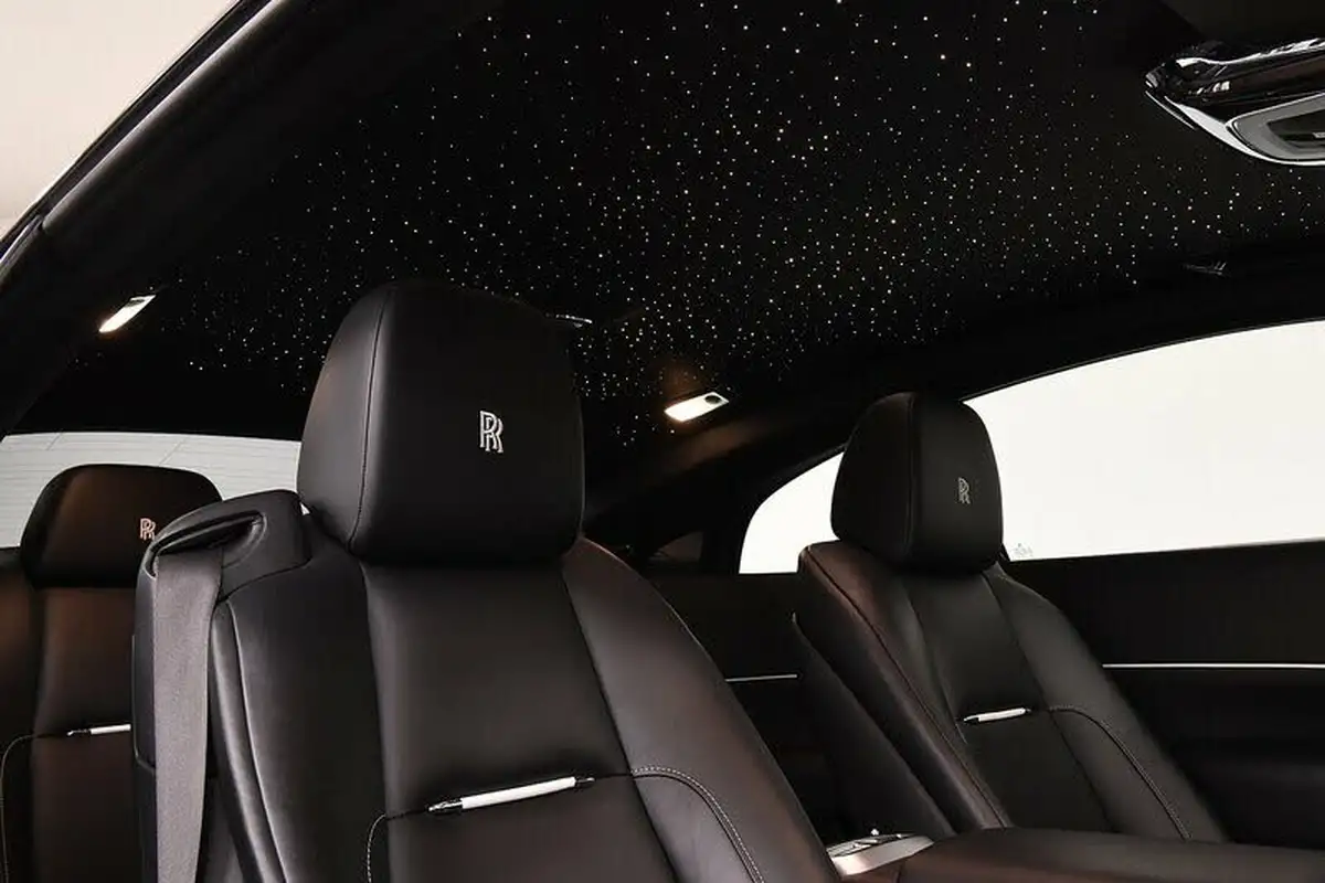 2017-rolls-royce-wraith-66-no-trim-big-9