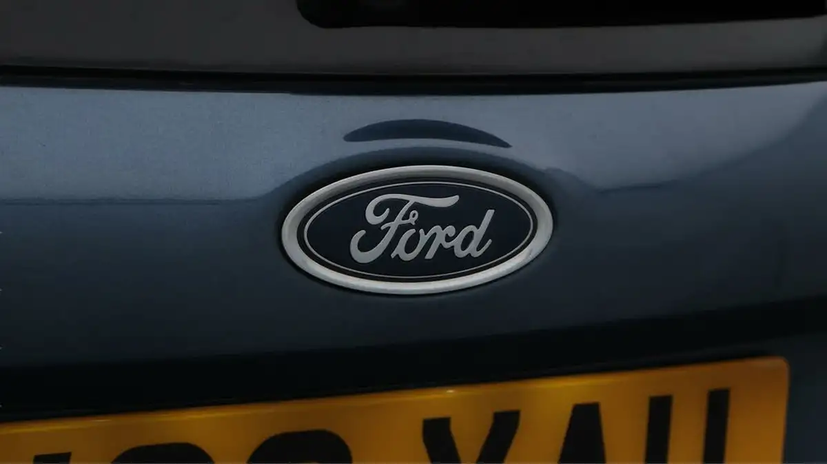 2022-ford-fiesta-10t-st-line-100ps-5d-big-22