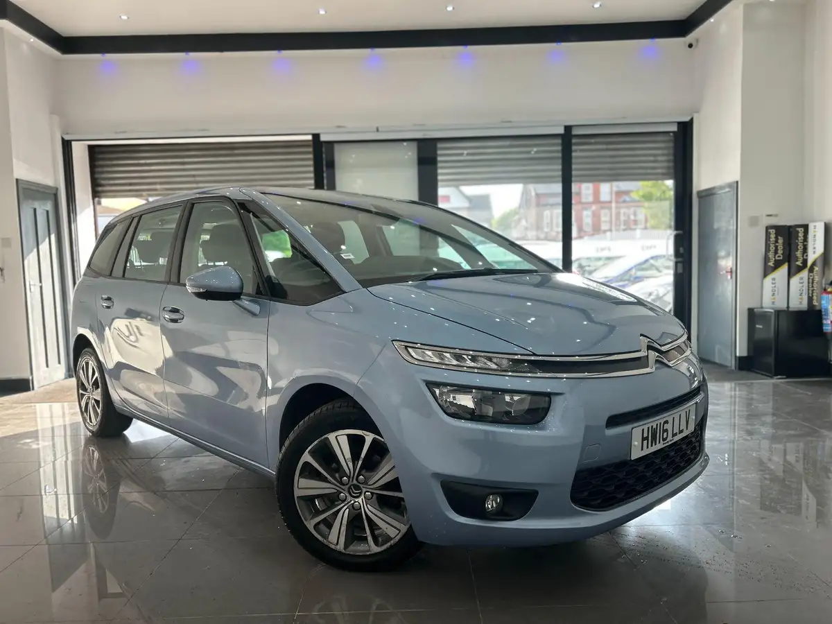 2016-citroen-grand-c4-picasso-16bluehdi-selection-big-0