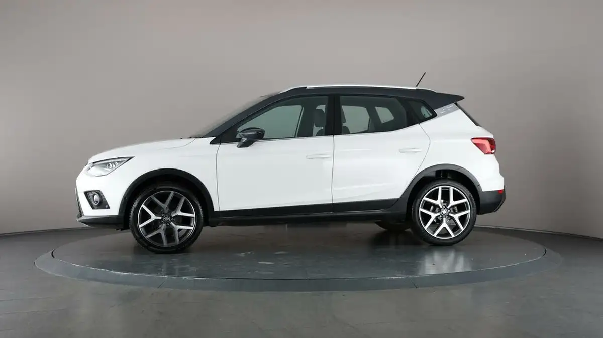2021-seat-arona-10-tsi-xcellence-lux-110ps-dsg-big-40