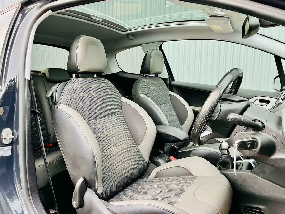 2016-peugeot-208-12-puretech-allure-82bhp-3d-big-44