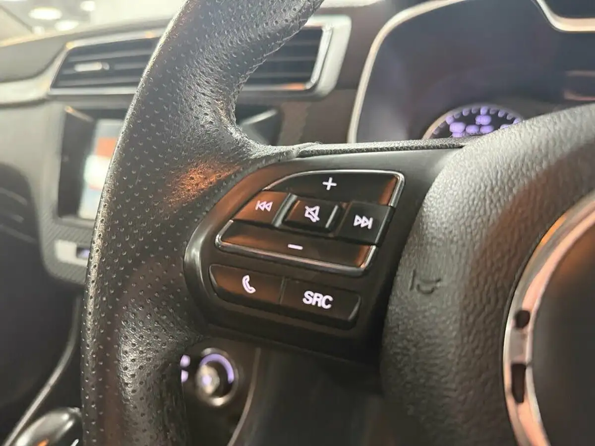 2019-mg-zs-suv-10t-gdi-exclusive-111ps-big-34