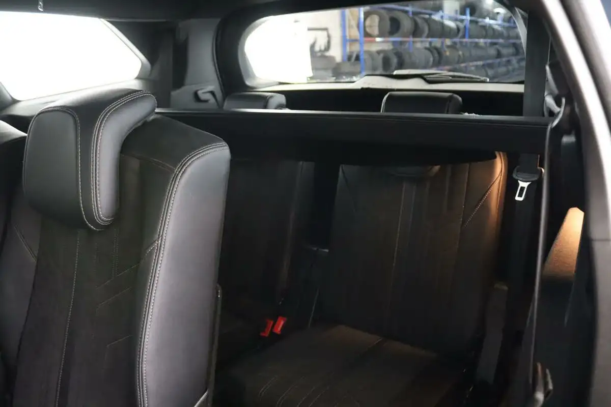 2022-peugeot-5008-suv-12-puretech-gt-premium-big-12