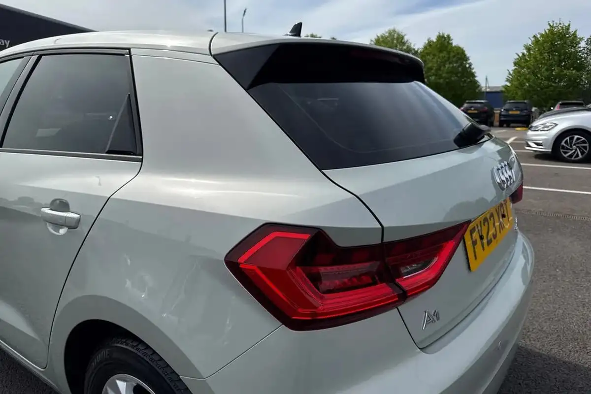 2023-audi-a1-10-30-tfsi-technik-big-30