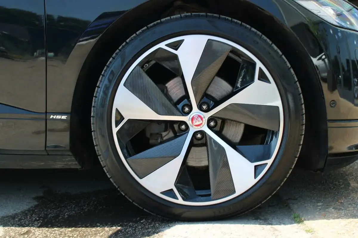2019-jaguar-i-pace-ev400-hse-big-33