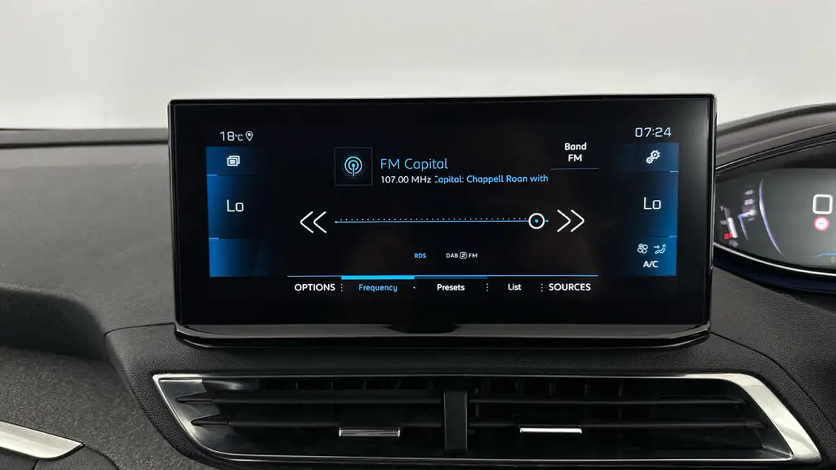 2021-peugeot-5008-suv-15-bluehdi-allure-premium-big-11
