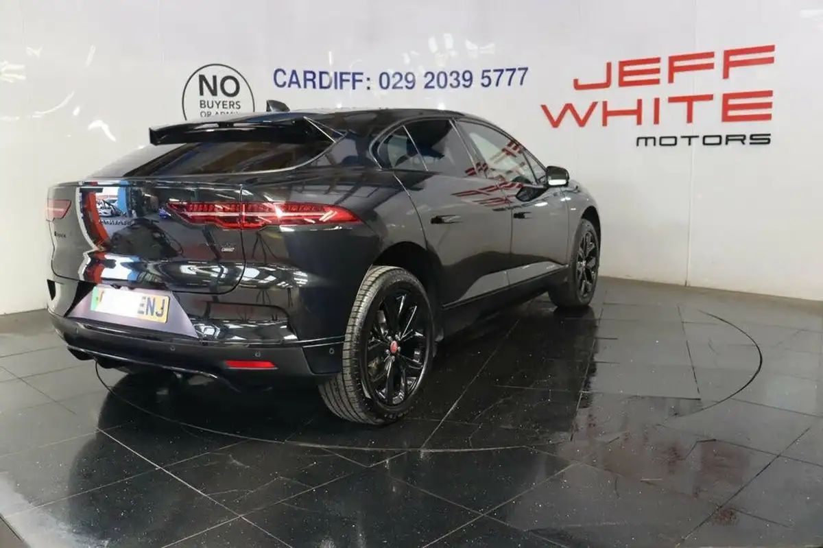2020-jaguar-i-pace-ev400-hse-big-4