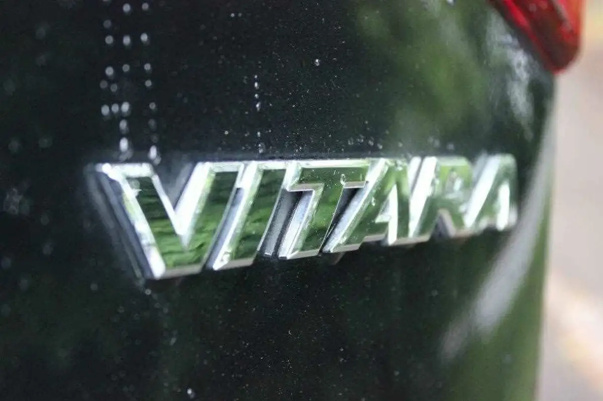 2017-suzuki-vitara-16-sz4-big-12