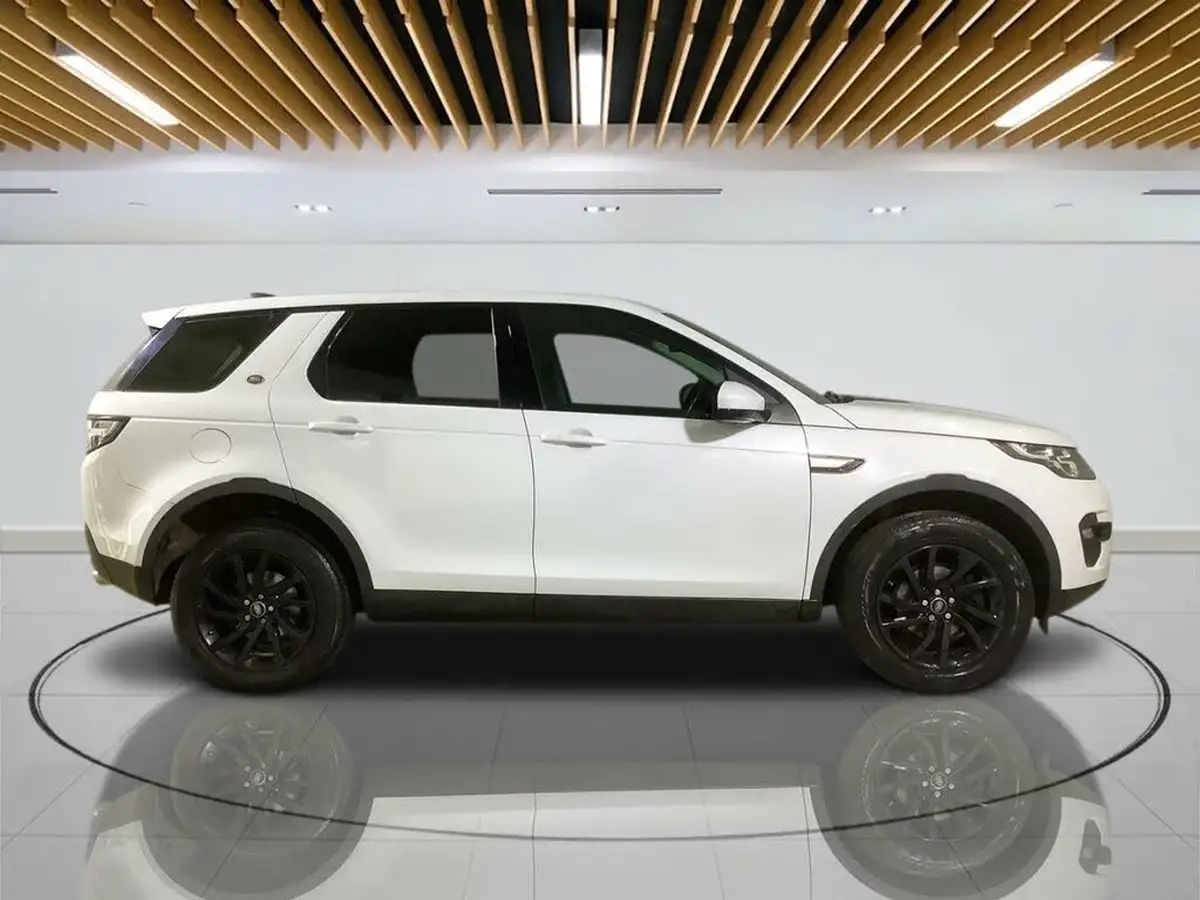 2017-land-rover-discovery-sport-20td4-se-tech-182ps-suv-auto-big-9