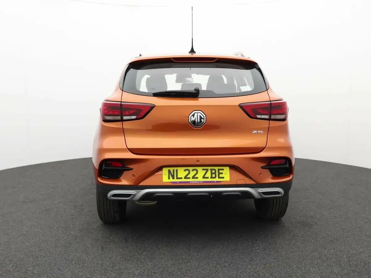 2022-mg-zs-suv-15-vti-tech-excite-big-3