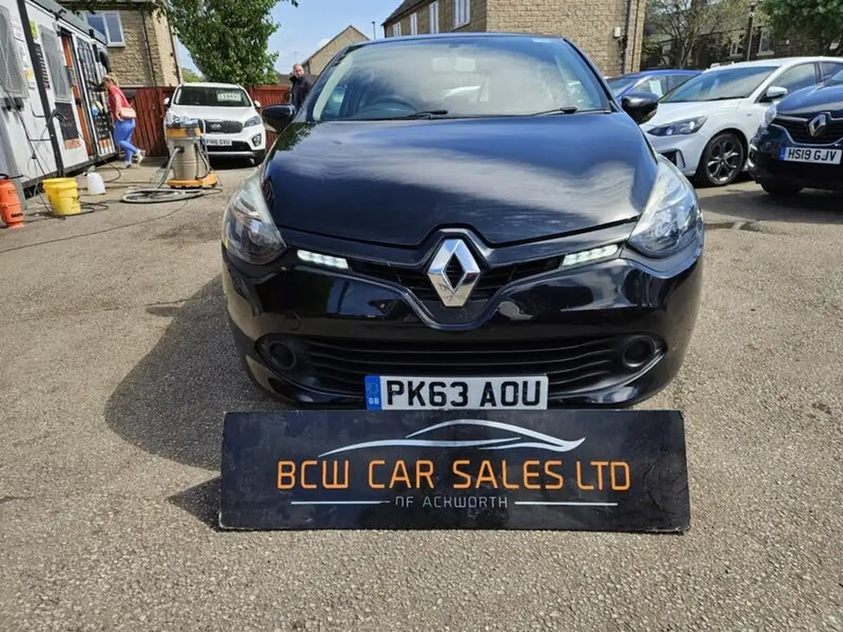 2013-renault-clio-12-expression-big-4