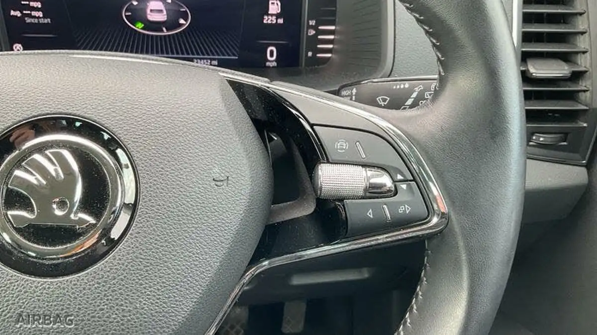 2023-skoda-karoq-10-tsi-se-l-big-26