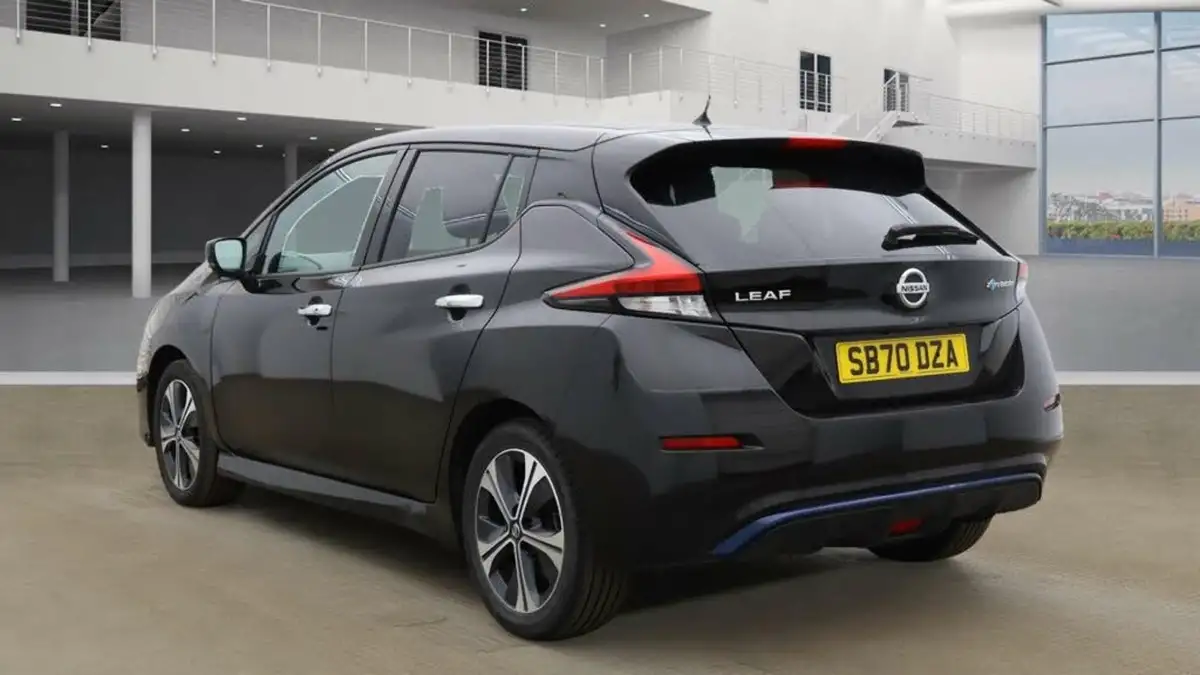 2020-nissan-leaf-e-n-connecta-big-2