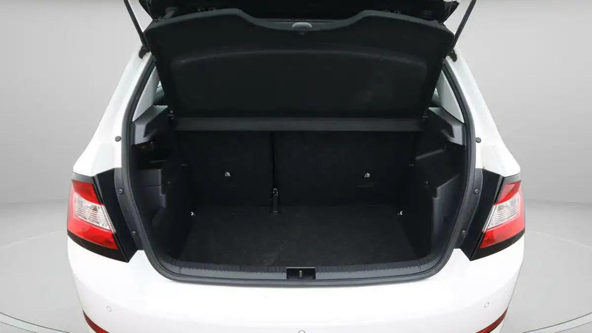 2021-skoda-fabia-10-mpi-colour-edition-60ps-big-17