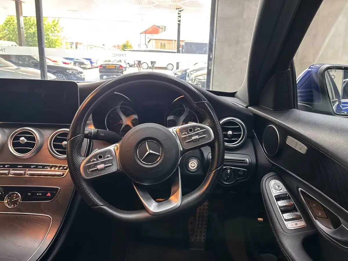 2018-mercedes-benz-c-class-15-c200-amg-line-ss-saloon-4d-big-28