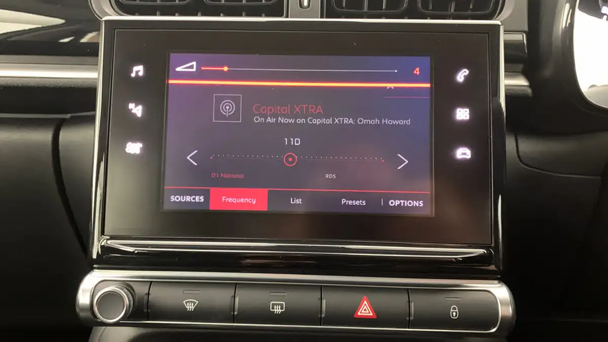 2017-citroen-c3-12-puretech-feel-82ps-big-10