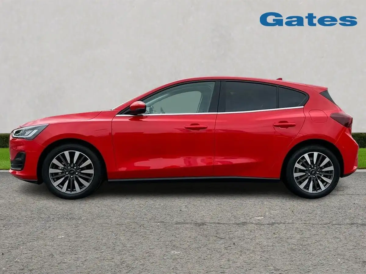 2024-ford-focus-10t-titanium-x-125ps-hatchback-big-3