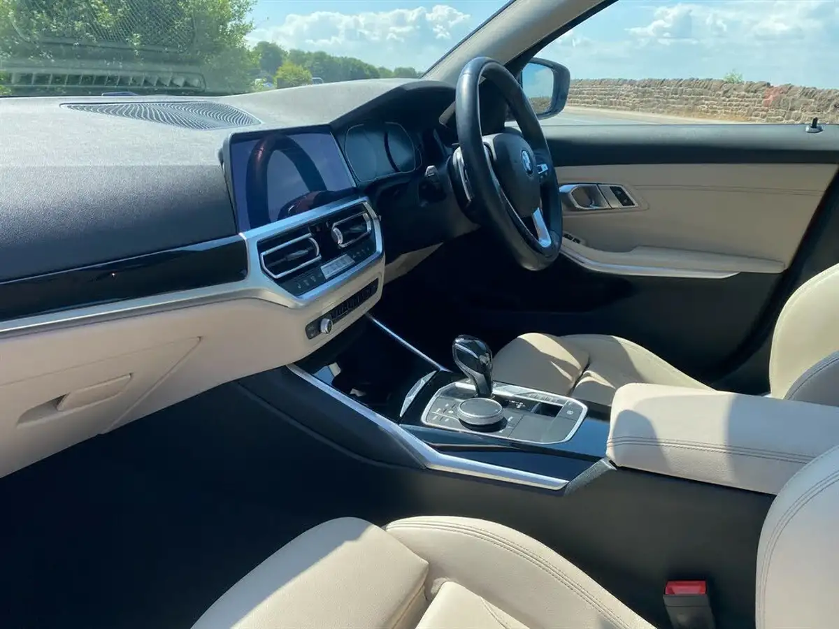 2021-bmw-3-series-20-320i-sport-saloon-4d-big-19