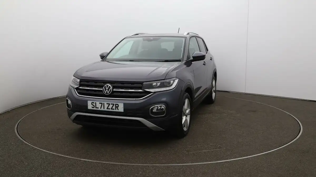 2021-volkswagen-t-cross-big-37