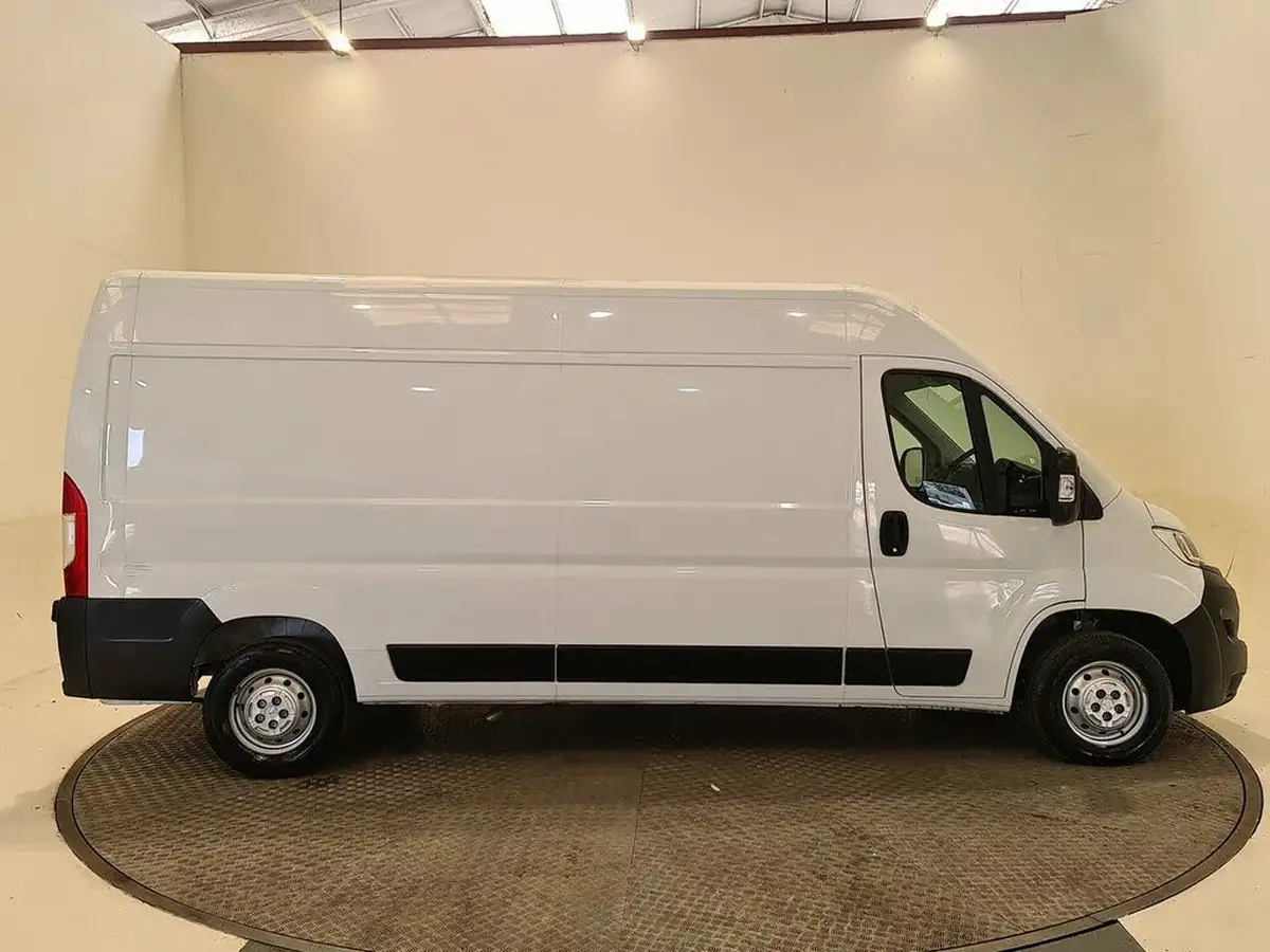 2023-vauxhall-movano-22cdti-l3-h2-3500-prime-140pseu6d-2179cc-big-16
