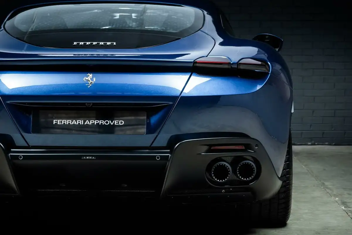 2022-ferrari-roma-38t-v8-f1-dct-ss-620ps-coupe-big-22