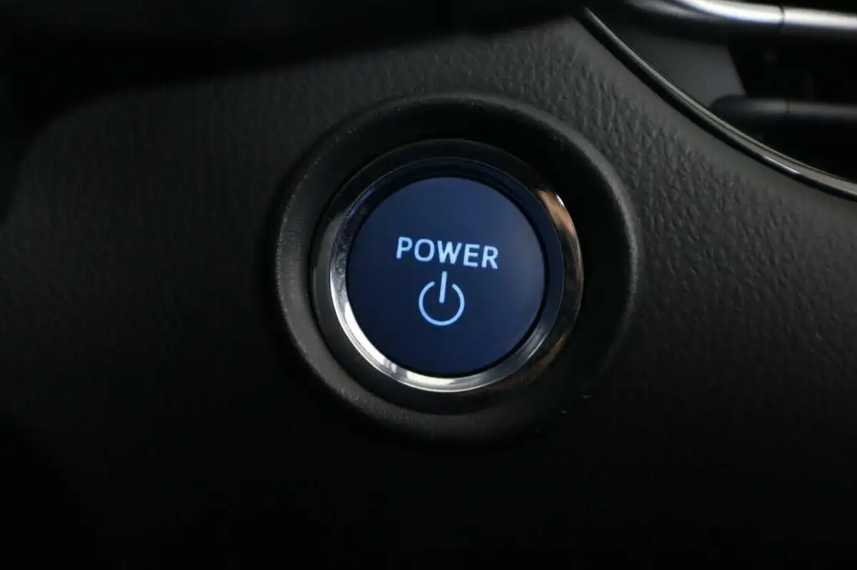 2021-toyota-c-hr-18-vvt-i-icon-big-20