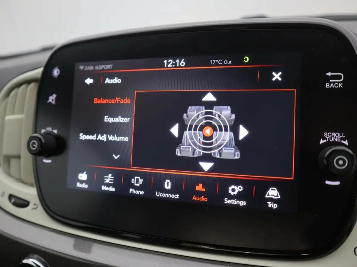 2019-fiat-500-12-lounge-big-24