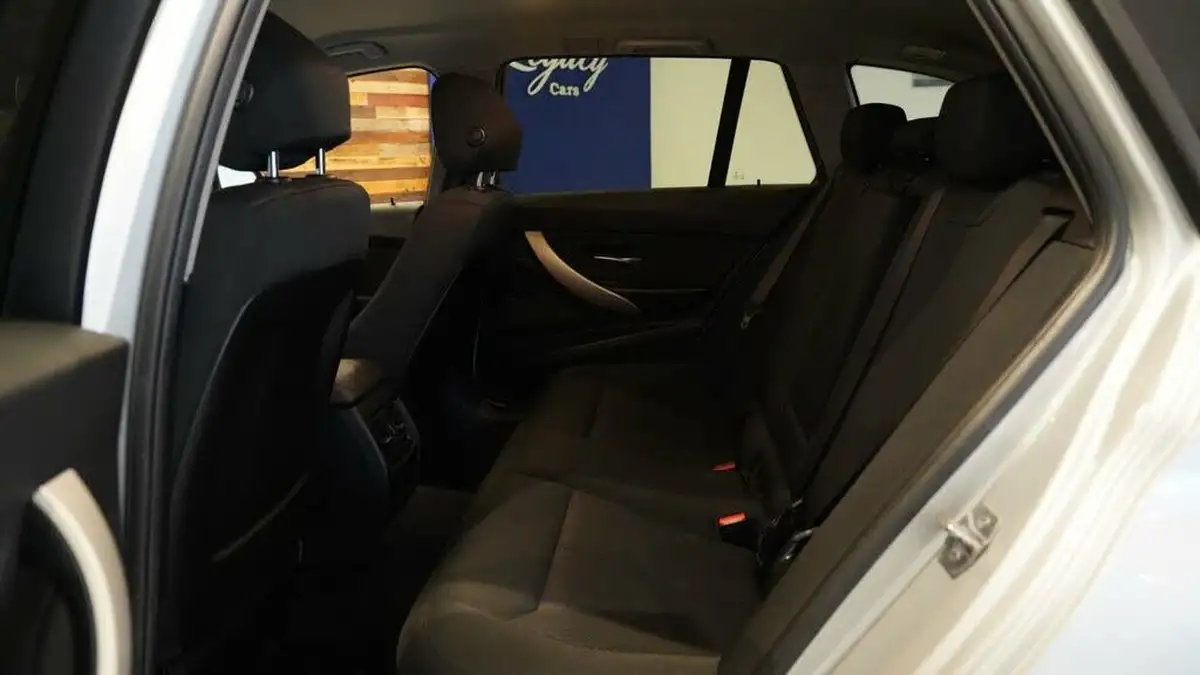 2019-bmw-3-series-20td-318d-se-150bhp-ss-touring-5d-big-16
