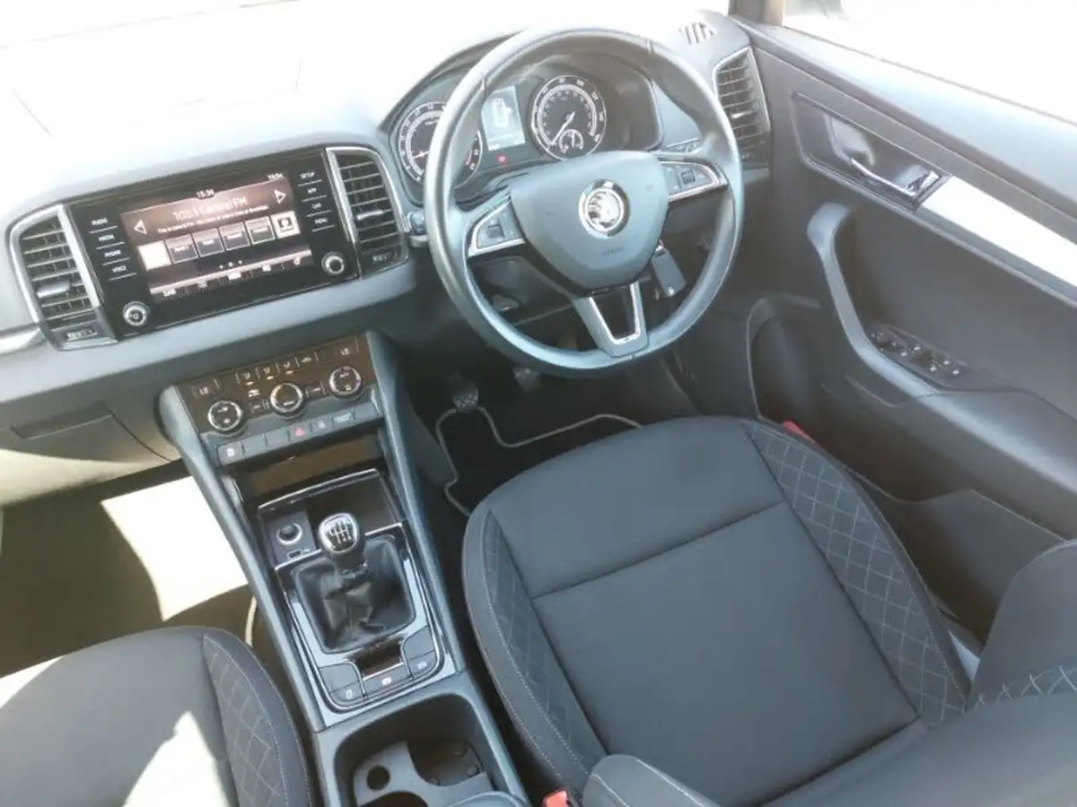 2019-skoda-karoq-16tdi-se-big-9