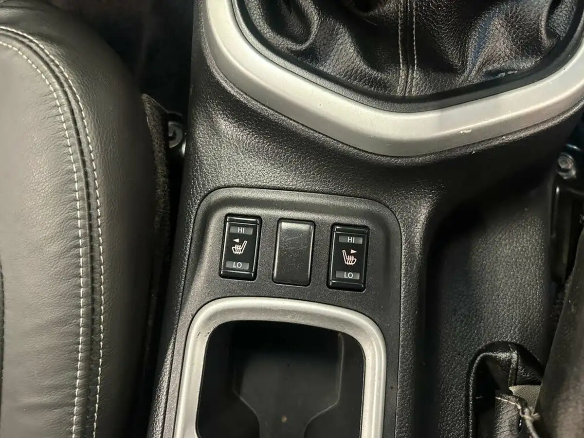 2016-nissan-np300-navara-23dci-tekna-big-25