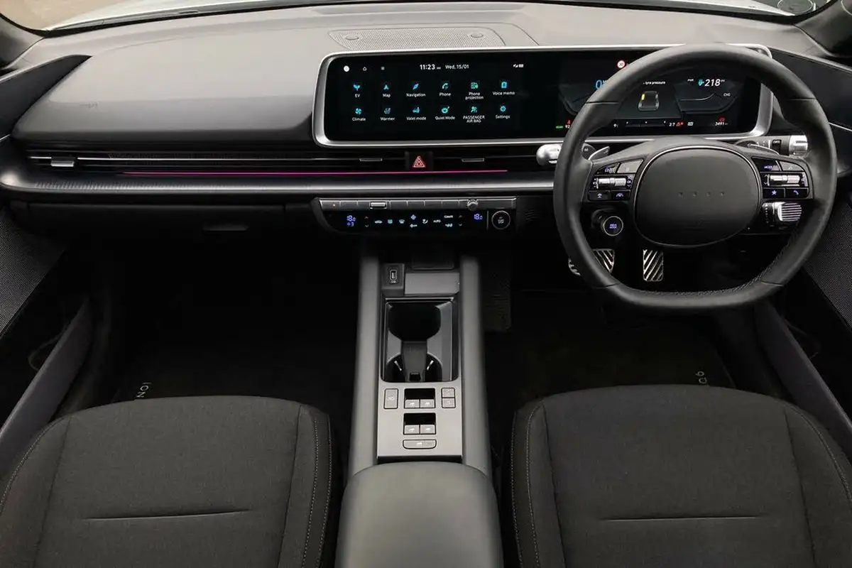2024-hyundai-ioniq-6-e-premium-228ps-single-rwd-big-12