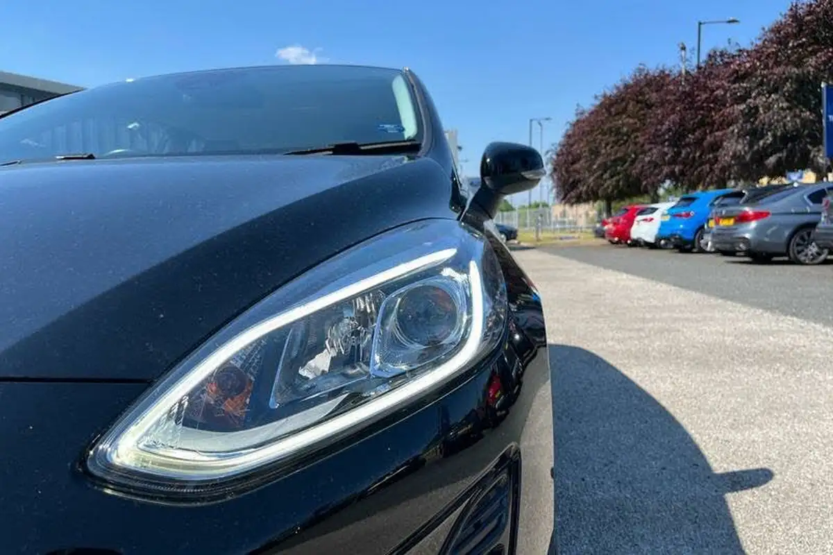 2019-ford-fiesta-10t-zetec-ss-3d-big-38
