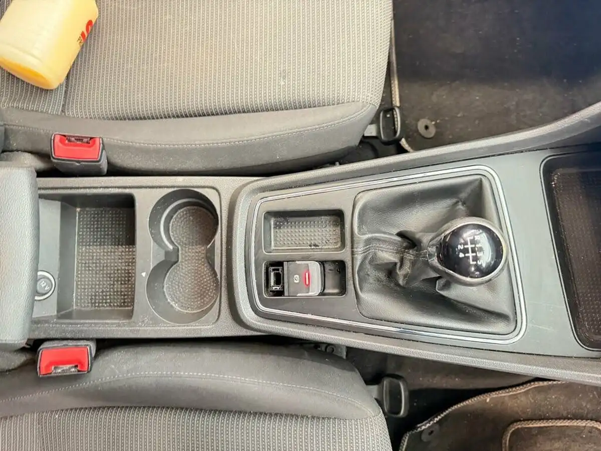 2019-seat-leon-16tdi-se-dynamic-hatchback-big-29