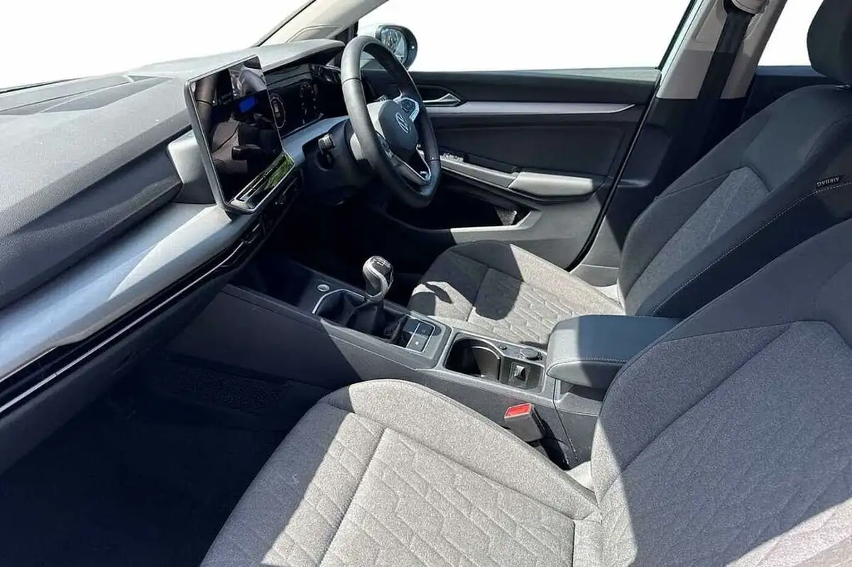 2024-volkswagen-golf-15-tsi-match-115ps-big-1