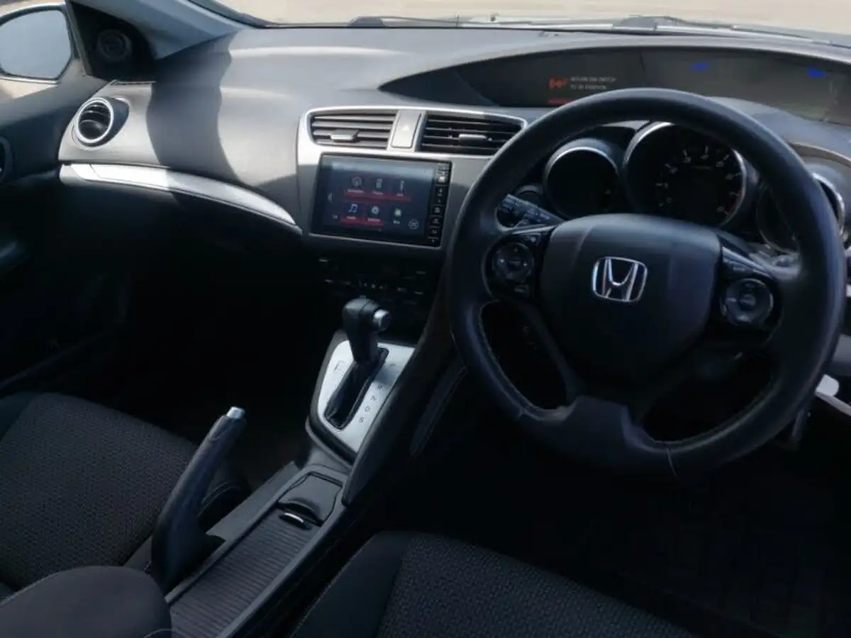 2016-honda-civic-18-i-vtec-se-plus-navi-hatchback-auto-big-11