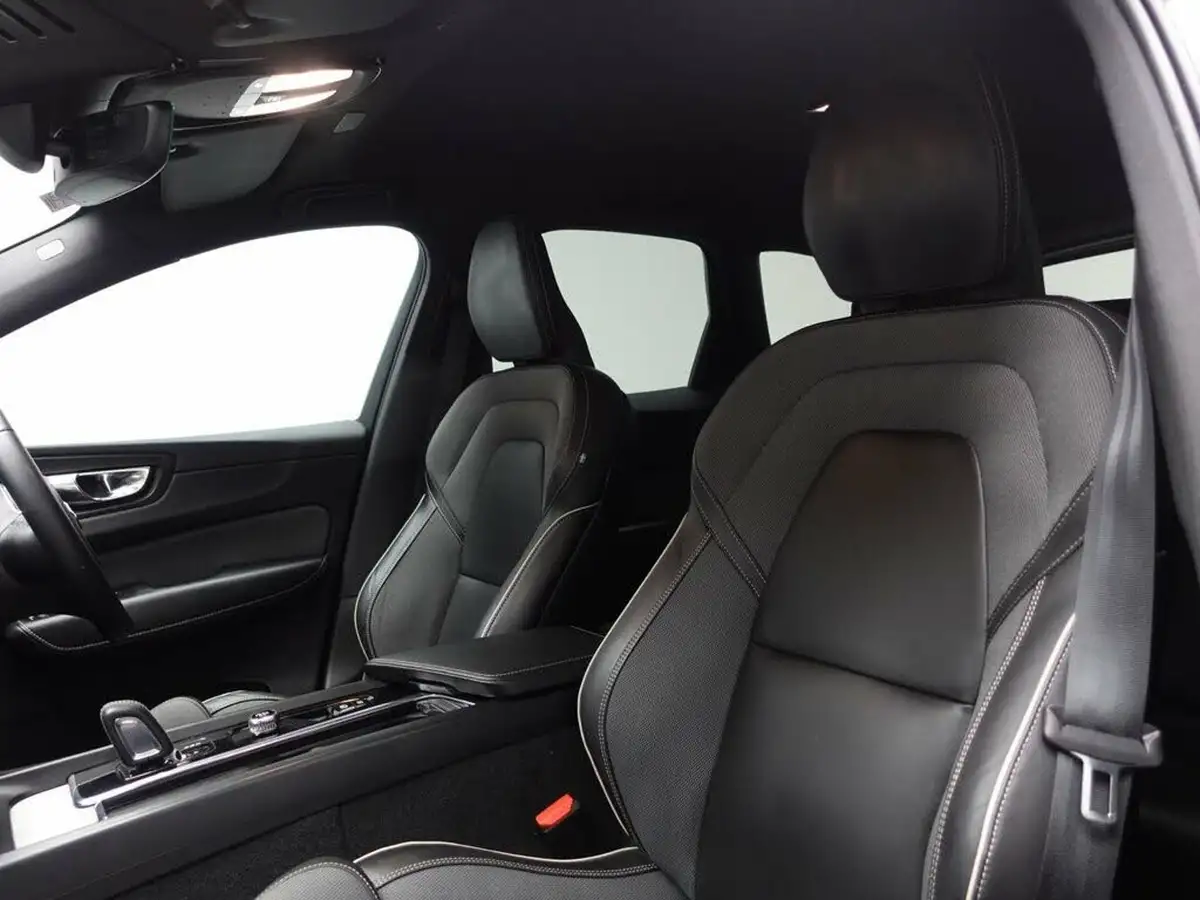 2021-volvo-xc60-20-b5-r-design-pro-awd-big-17