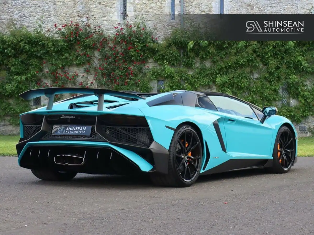 2016-lamborghini-aventador-65-lp-700-4-coupe-big-7