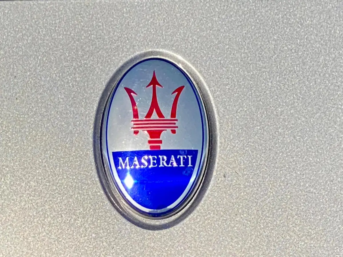 2017-maserati-ghibli-30td-big-48