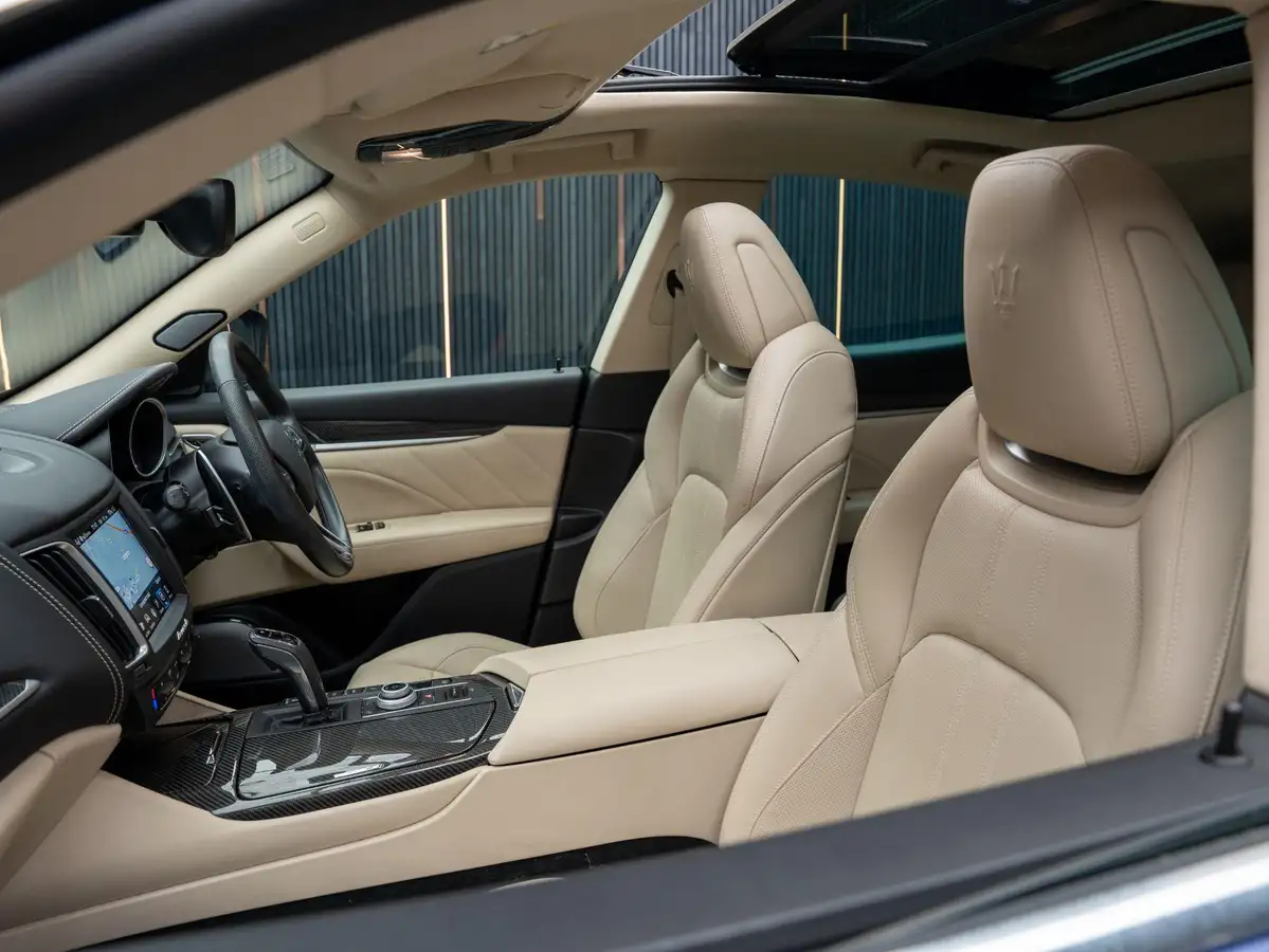 2020-maserati-levante-38-gts-big-50
