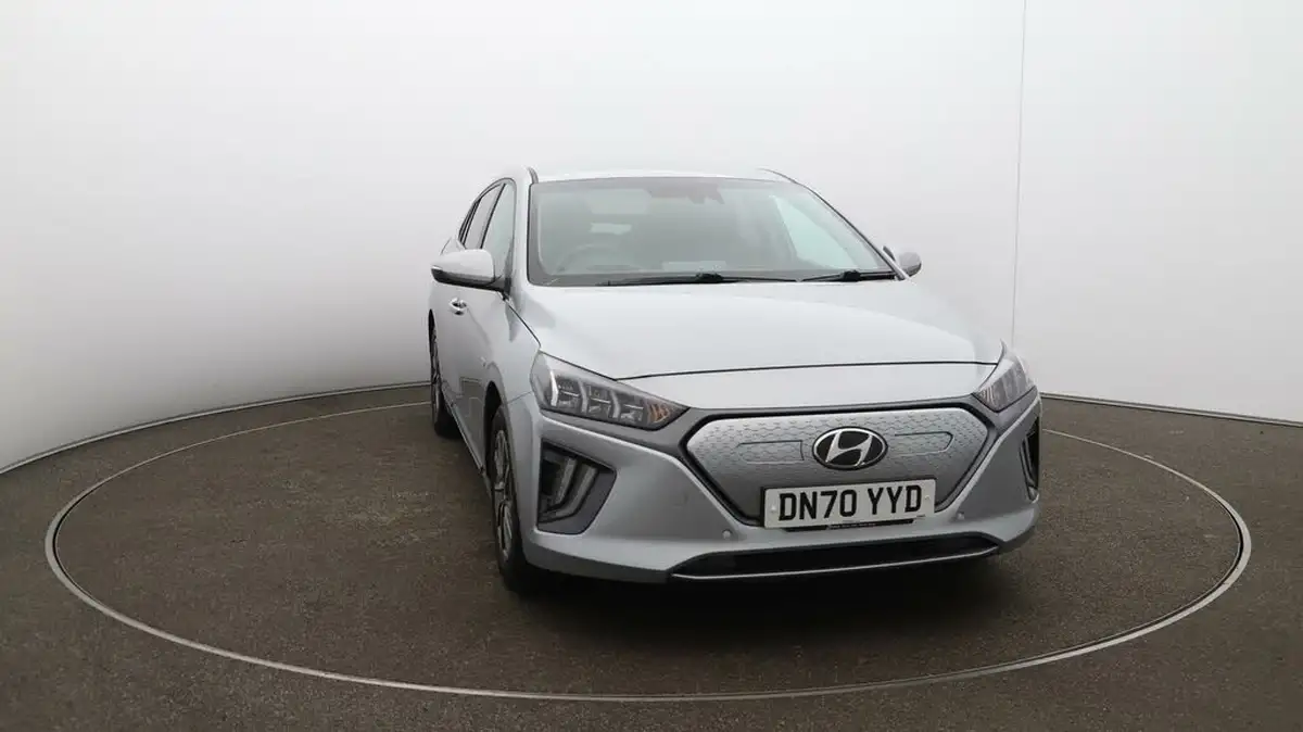 2020-hyundai-ioniq-e-premium-se-electric-100kw-big-42