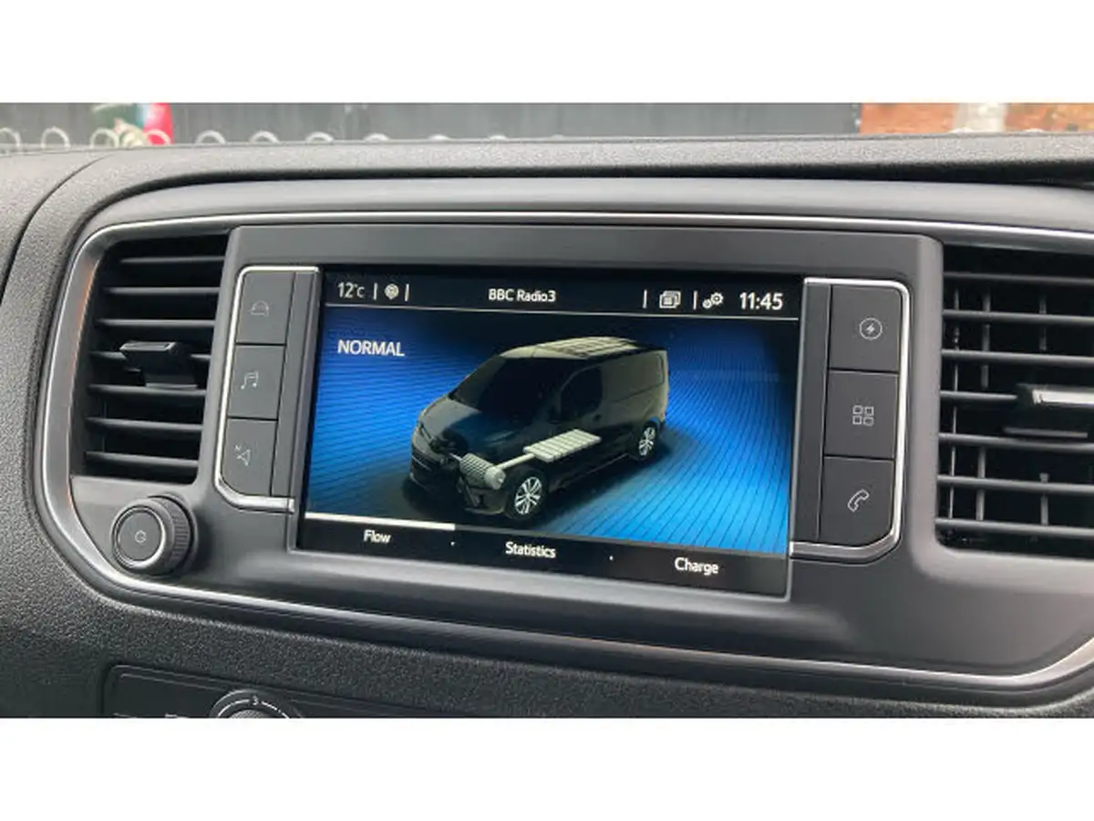 2023-toyota-proace-city-e-icon-l2-big-24